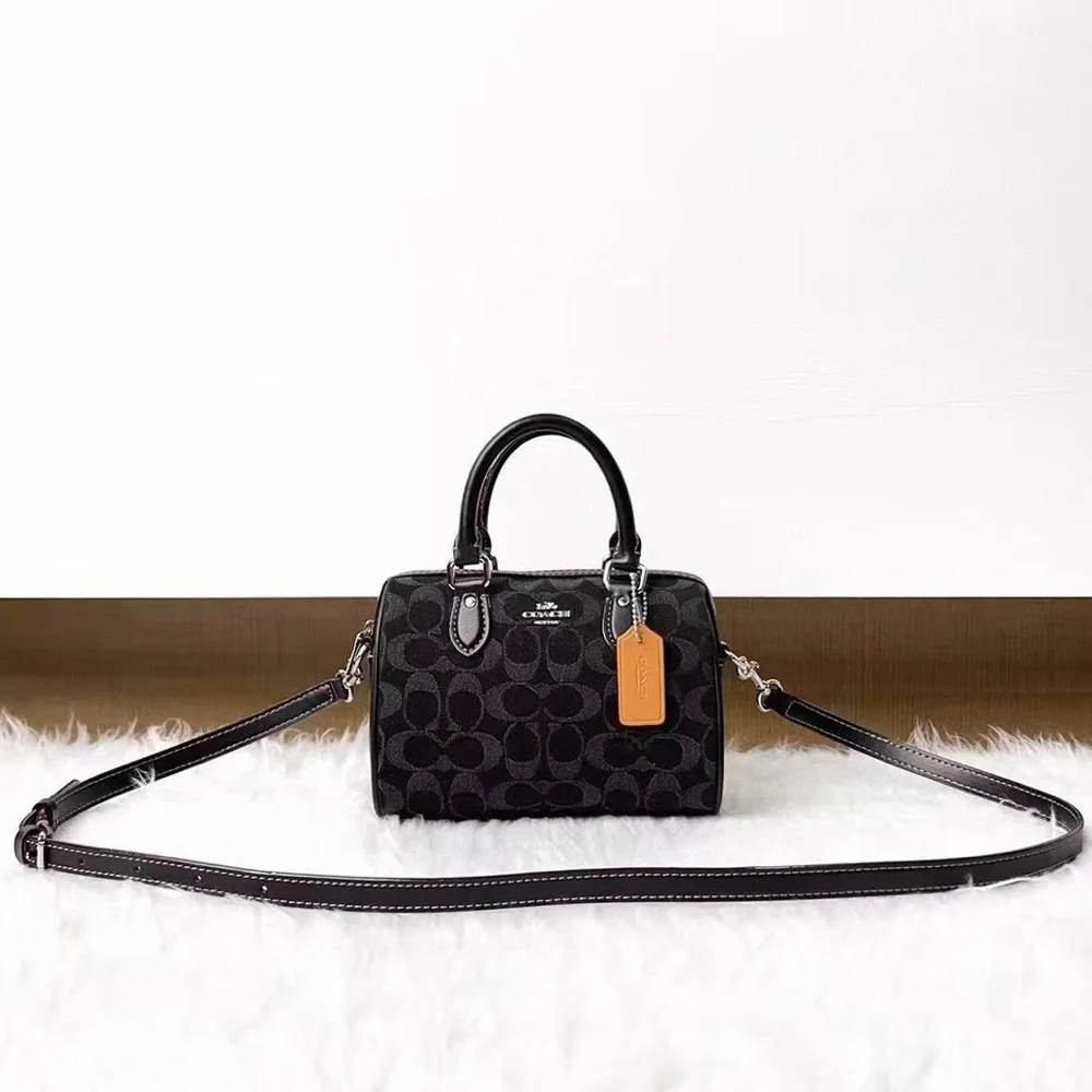 COACH classic C-shaped Boston bag - Picture 1 of 5
